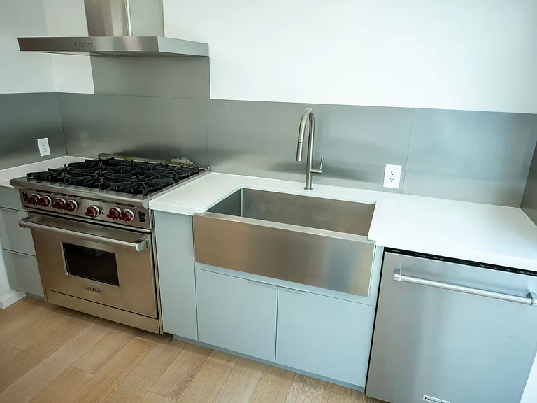 Large farm sink