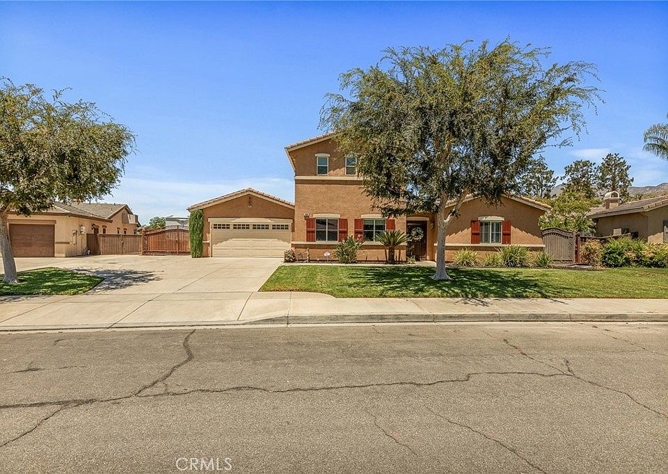 1st image of 7902 Camino Cielo St