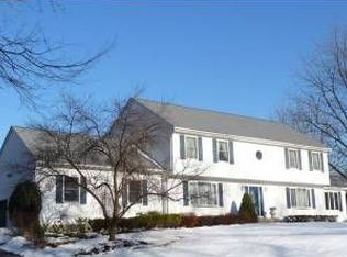 3 Deerfield Rd, Oxford, NJ 07863
