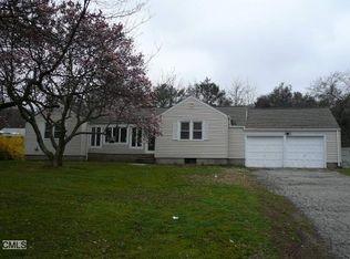 1263 Bronson Rd, Fairfield, CT 06824