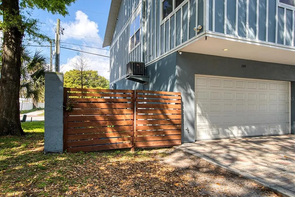 2 bed, 2.0 bath, 1430 sqft, $2,450 — Photo 4