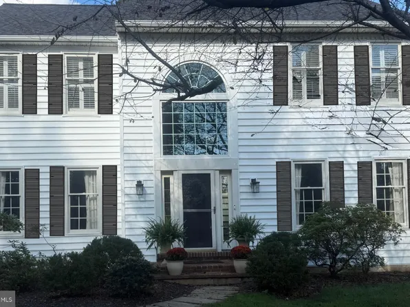 1701 Adler Ln, Malvern, PA 19355