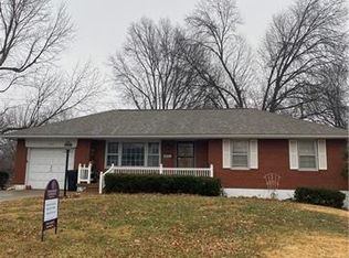 4121 S McCoy St, Independence, MO 64055
