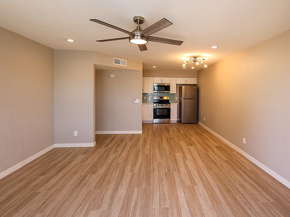 2nd image of 476 E Linda Ave #4