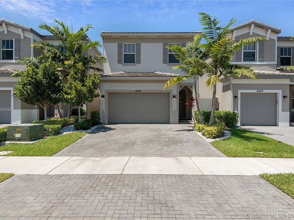 1st image of 4541 Nw 48th Ter