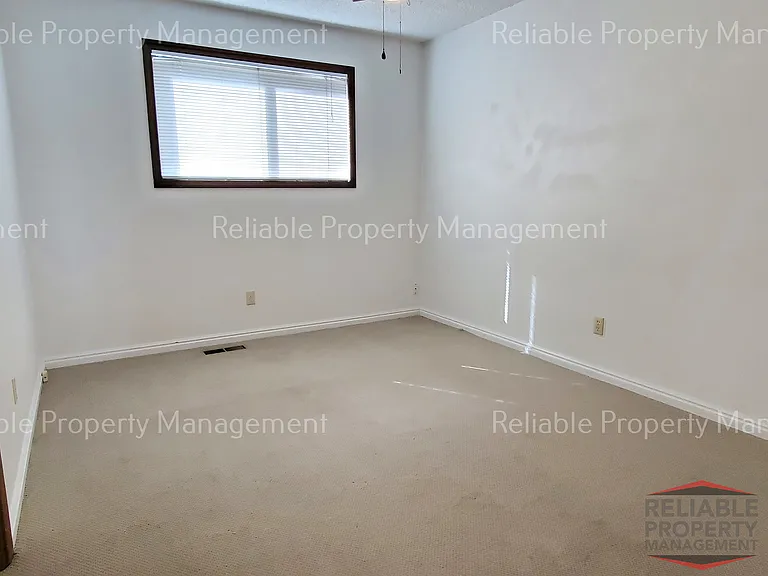 2169 Brentwood Dr — Photo 14