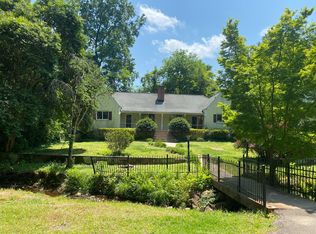3003 Medlin Dr, Raleigh, NC 27607