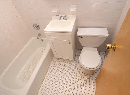 Rented by Copperwood Real Estate | media 6