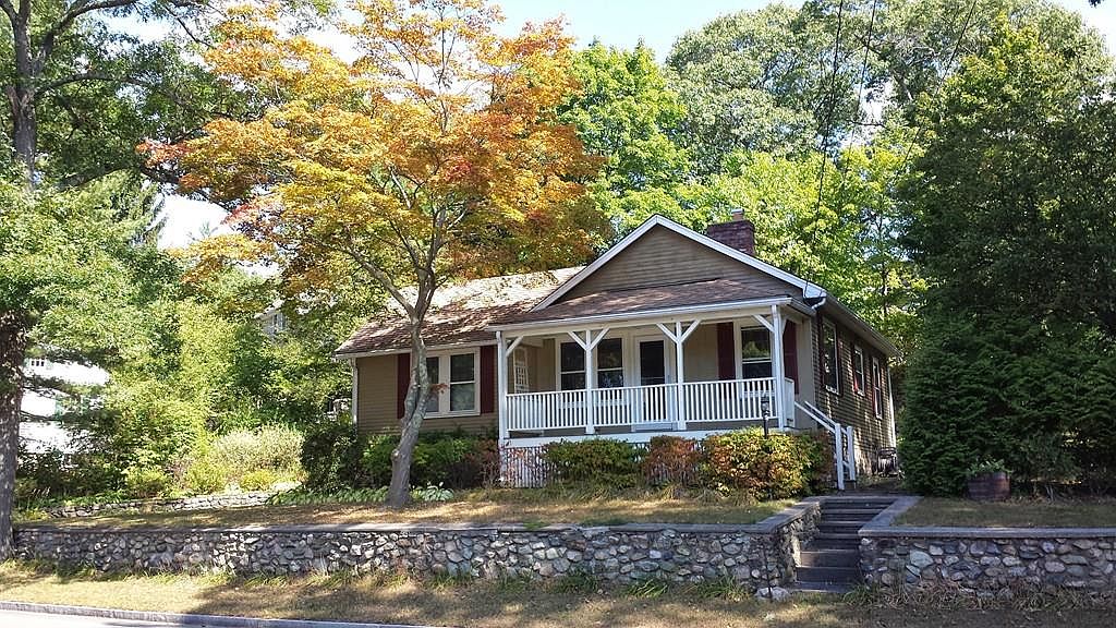 242 Pond St, Westwood, MA 02090 Zillow