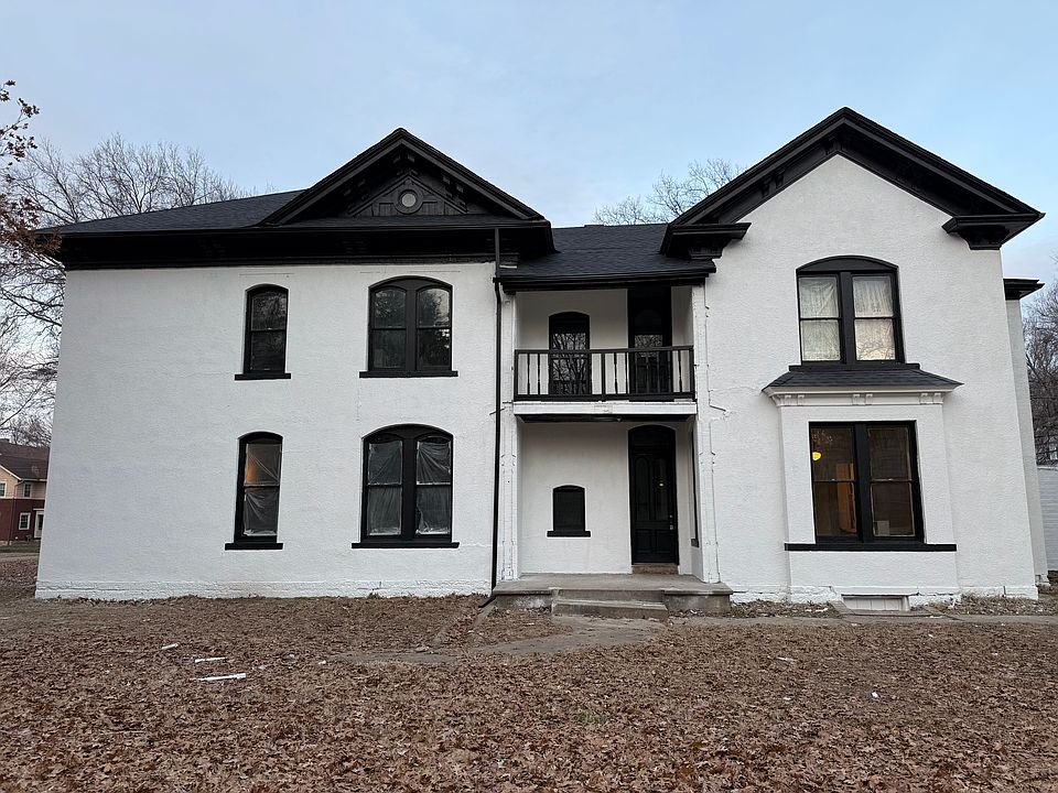 1st image of 1103 S 4th St APT 1