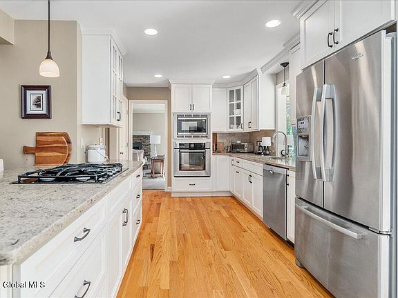 2nd image of 2 Theresa Terrace