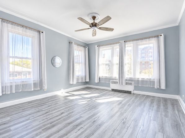 152 Beach 125 St #2