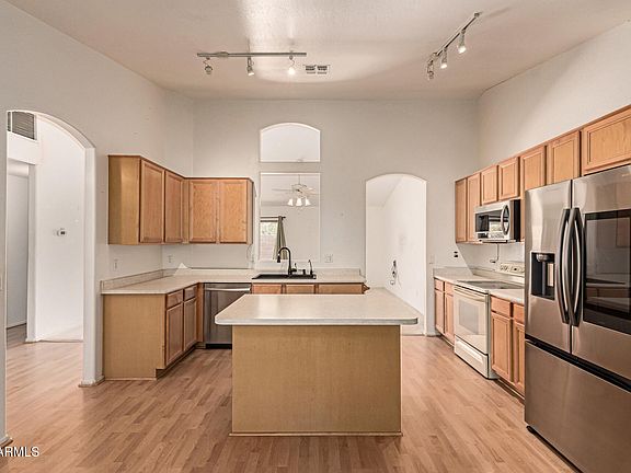 4th image of 3123 S DEL RANCHO --