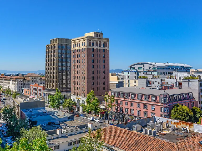 Rise at Berkeley — Photo 104