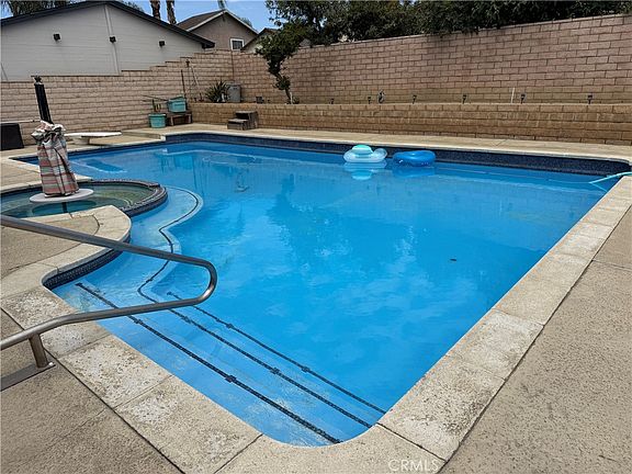 4th image of 6756 Jasmine Ct