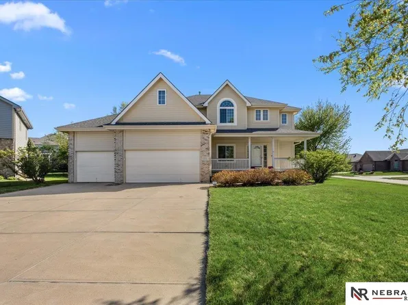 19315 Nina Cir, Omaha, NE 68130
