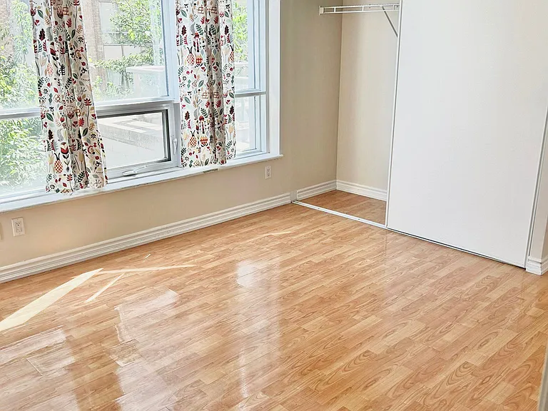 761 Bay St #204 — Photo 20