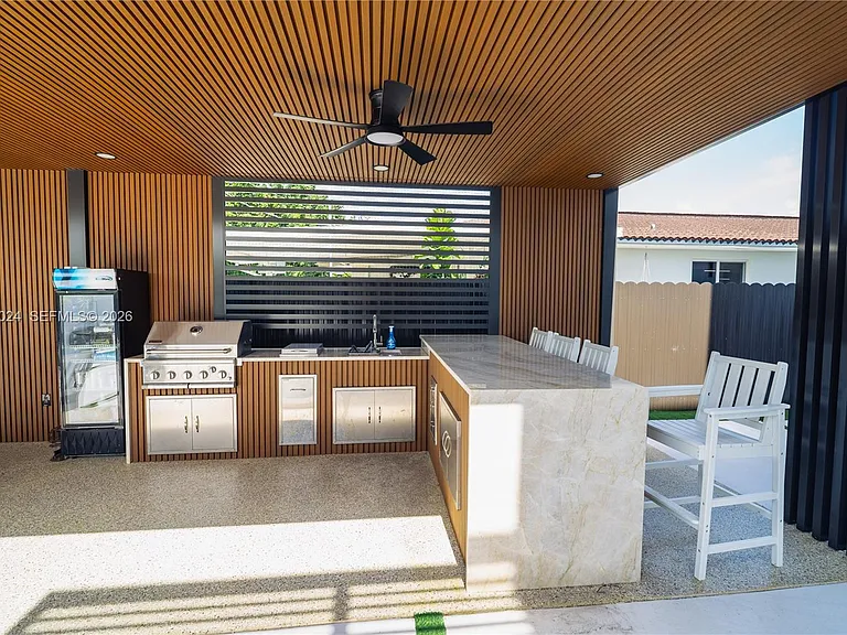9330 SW 34th St — Photo 20