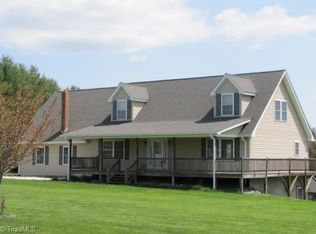 190 Wiley F Gambill Rd, Crumpler, NC 28617