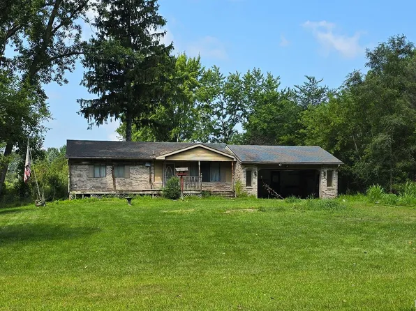 9569 Oak Grove Rd, Howell, MI 48855