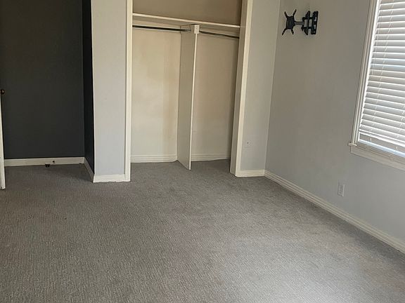 3rd image of 117 Bowie St