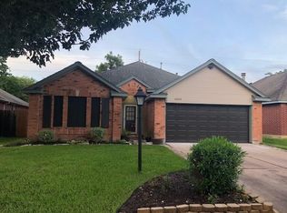 16935 Dusty Mill Dr E, Sugar Land, TX 77498