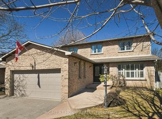 885 Dales Ave, Newmarket, ON L3Y5Z6
