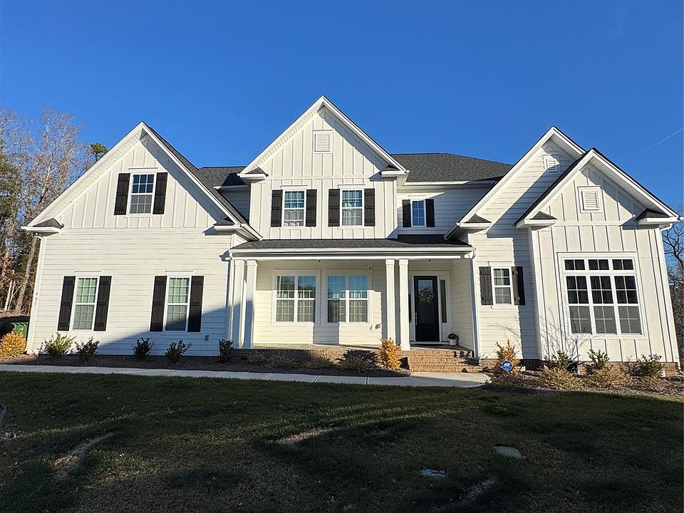 1st image of 901 Marquis Hills Dr