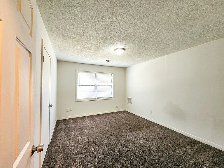 1307 Dwinnell St — Photo 9