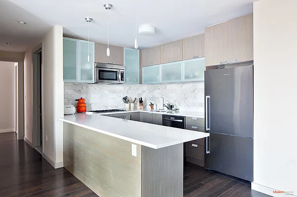 Sold by Modern Spaces | media 6