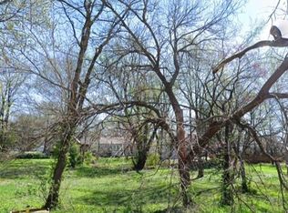 7713 Kenwood Ave, Kansas City, MO 64131