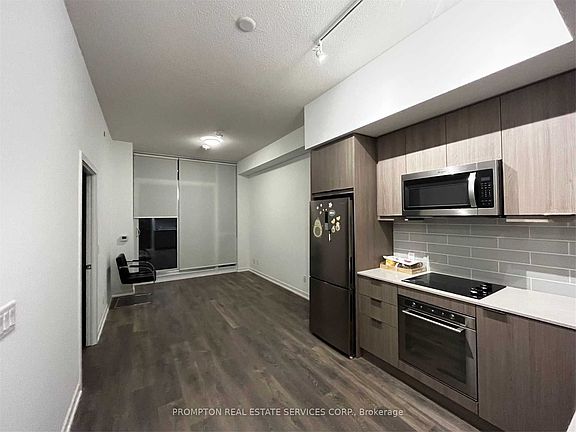 3rd image of 38 Forest Manor Rd #214
