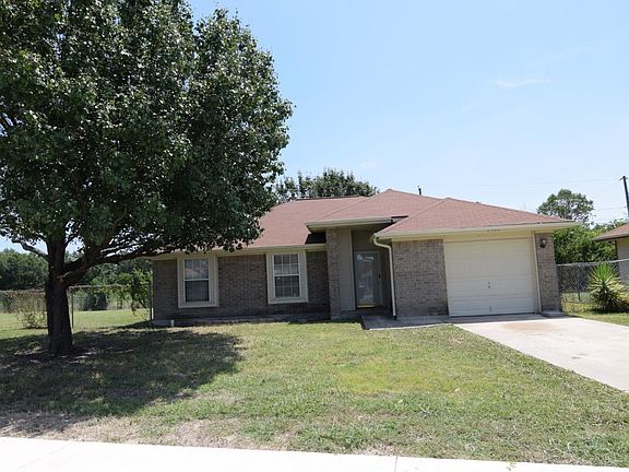2nd image of 2300 Jerome Dr