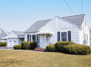 162 Maple Ave, Rochester, NY 14609