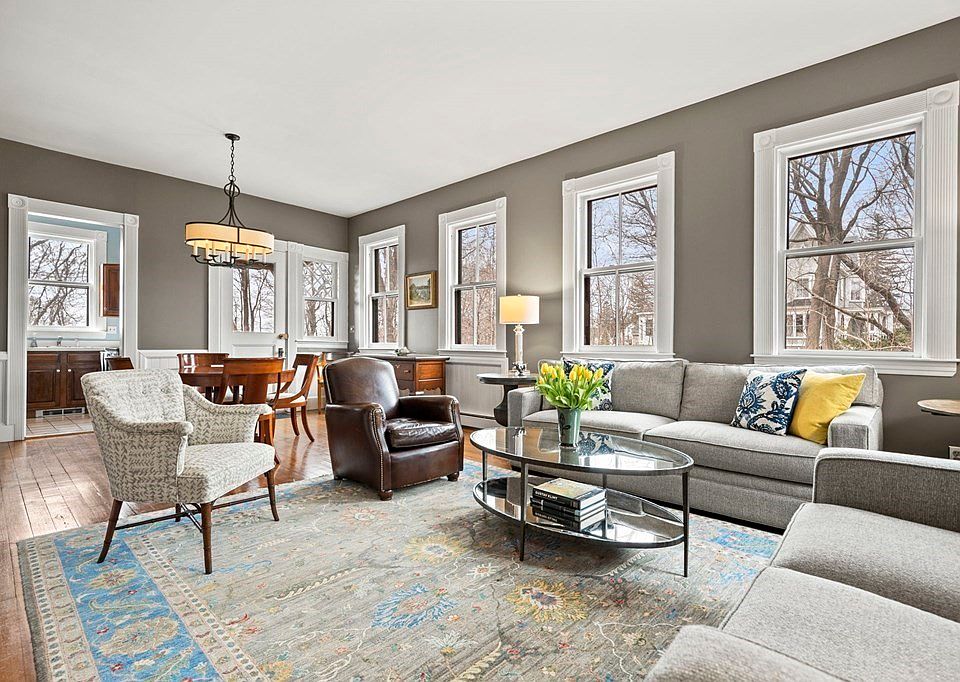 1st image of 213 High St APT 3