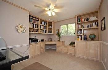 3rd image of 317 Nautilus Ave