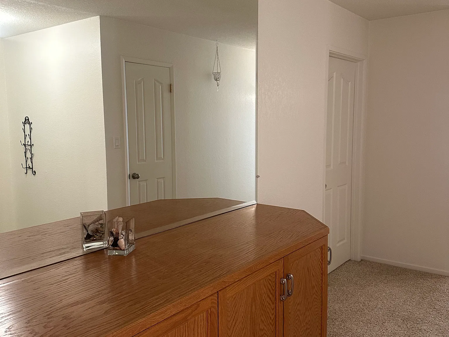 4 bed, 1950 sqft, $2,500 — Photo 4