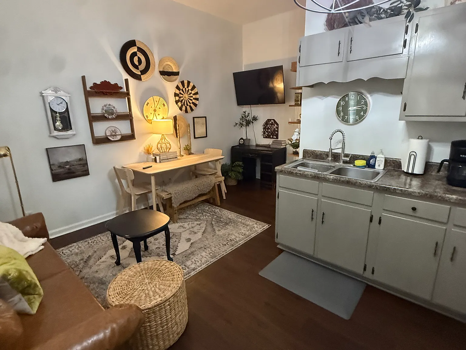 1 bed, 500 sqft, $1,300 — Photo 3