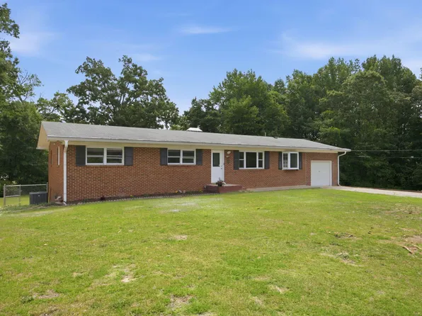 2909 Belmont Cir, Sanford, NC 27332