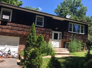 58 N Greenbush Rd, West Nyack, NY 10994