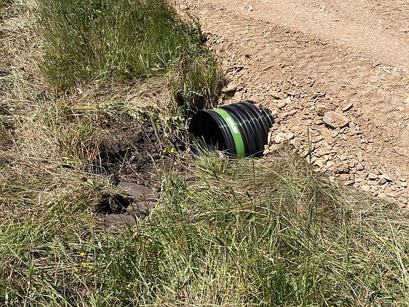 5th image of 3595 Bear Gulch Rd