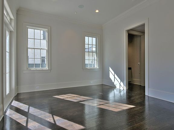 5th image of 210 Friedrichs Ave