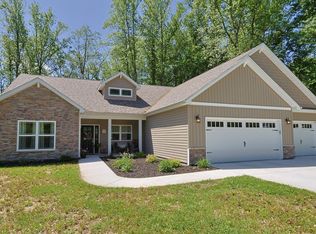 6562 E Hunter Ridge Ct, Monticello, IN 47960