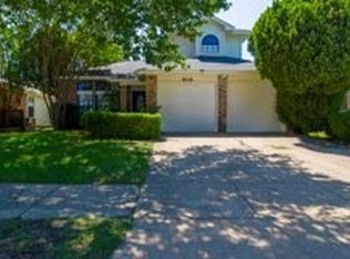 610 Lemons St, Cedar Hill, TX 75104