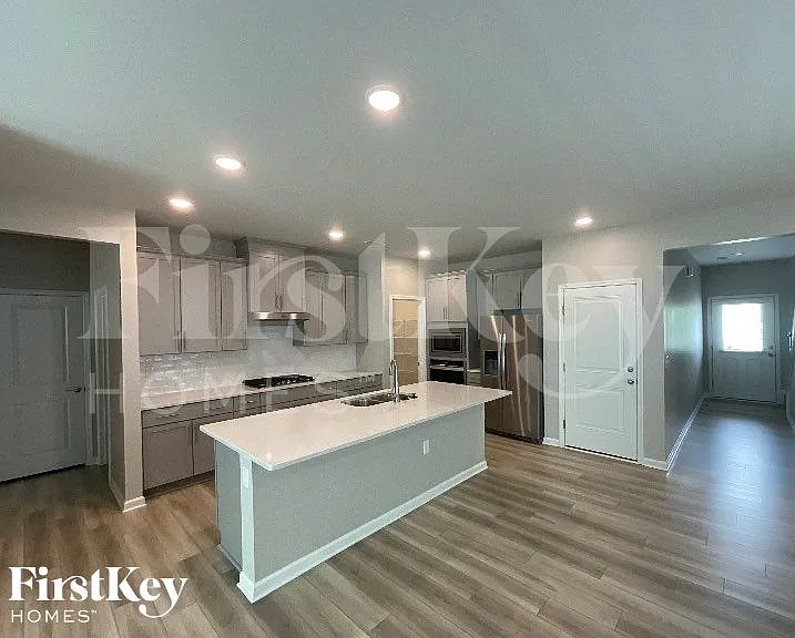 203 Red Valor St — Photo 4
