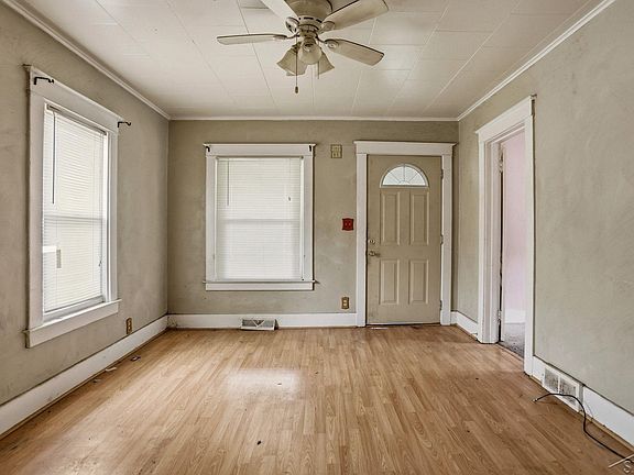 2nd image of 1719 N Charles St