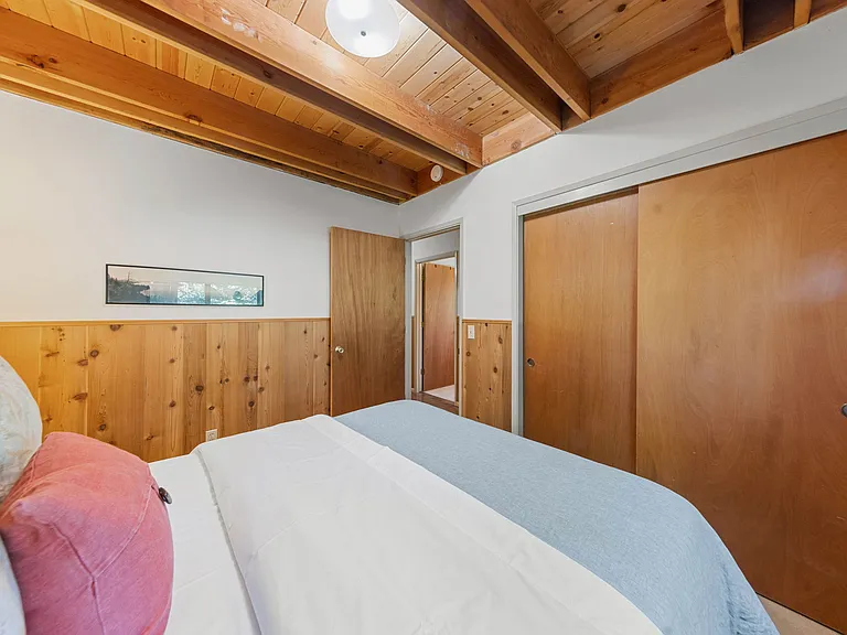 760 Rawhide Dr — Photo 4