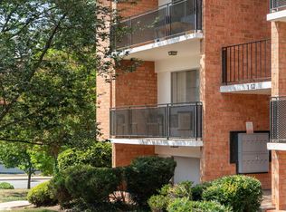 1800 Jefferson Park Ave APT 5, Charlottesville, VA 22903