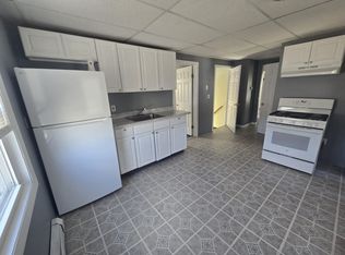 98 Belden St #2, New Britain, CT 06051