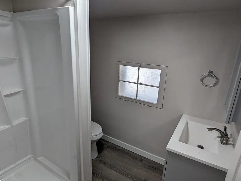 1002 S Junction Ave — Photo 5